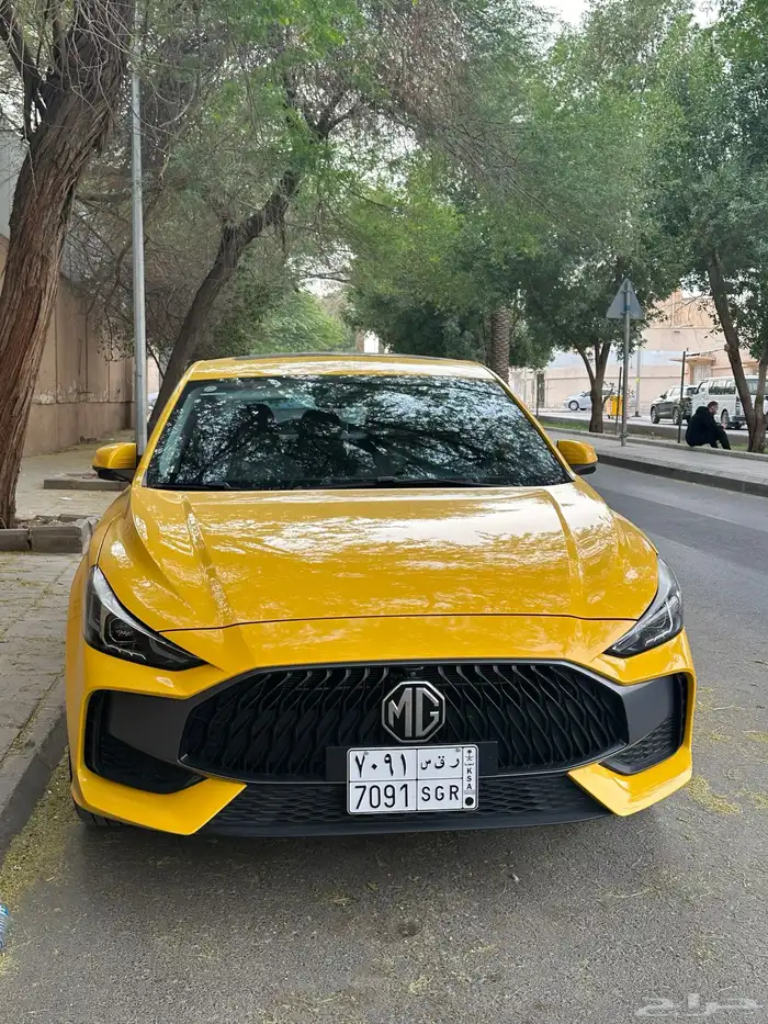 ام جي (جي تي ) فل كامل لون اصفر 1