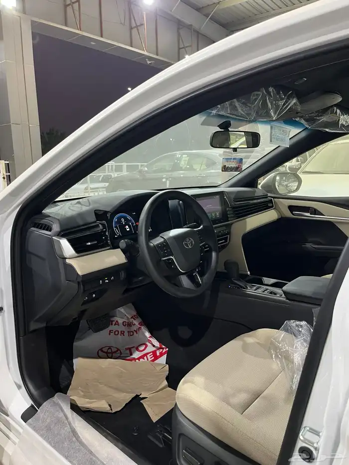 كامري E هايبرد 2025 9