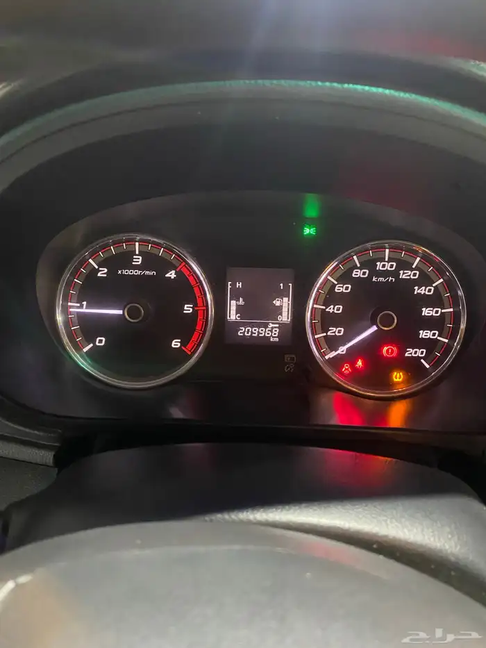 متسوبيشي ال 200 دبل مكينة 2800 2