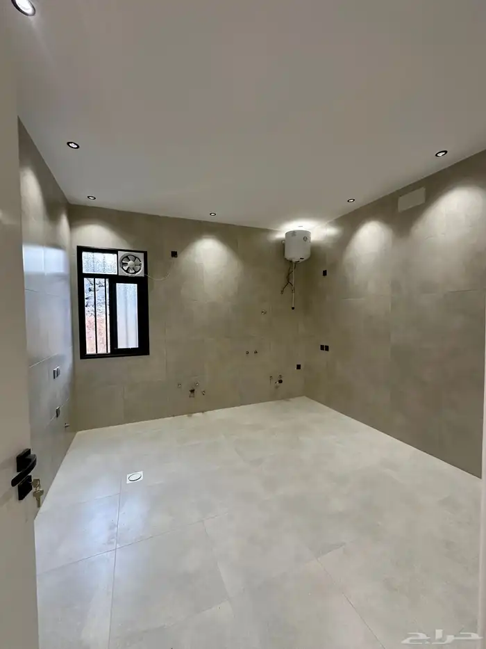 للبيع شقق علويه بمصعد واسطح خاصه بأبها-المحاله520الف 10