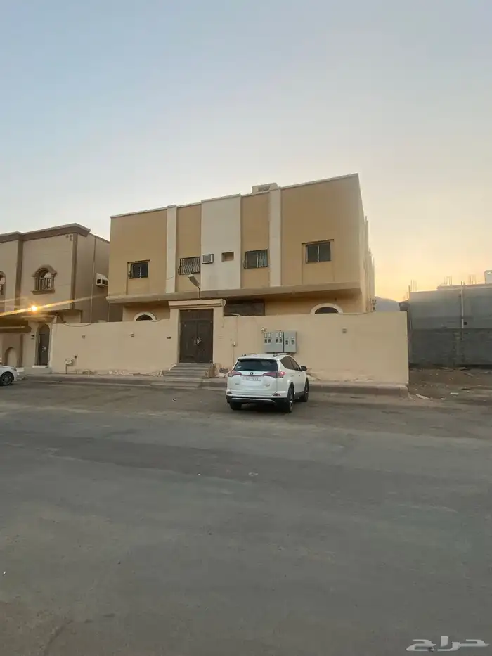 عمارة للبيع حي الرانوناء داخل الحد المساحة 500 4