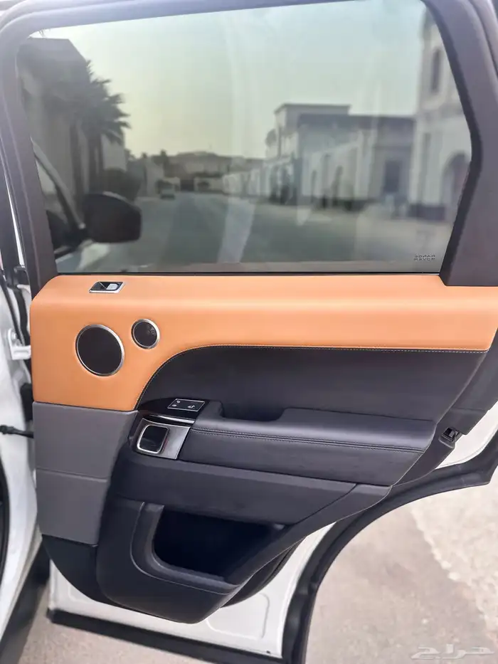 رنج سبورت V8 2020 40