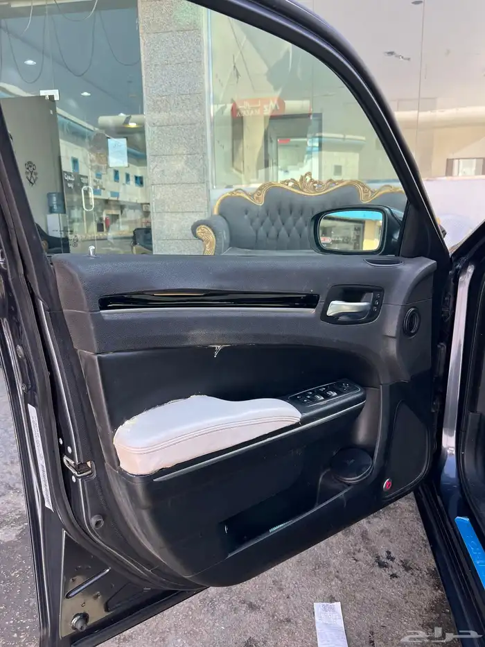 للبيع كرايزلر 2018 - C300s 27