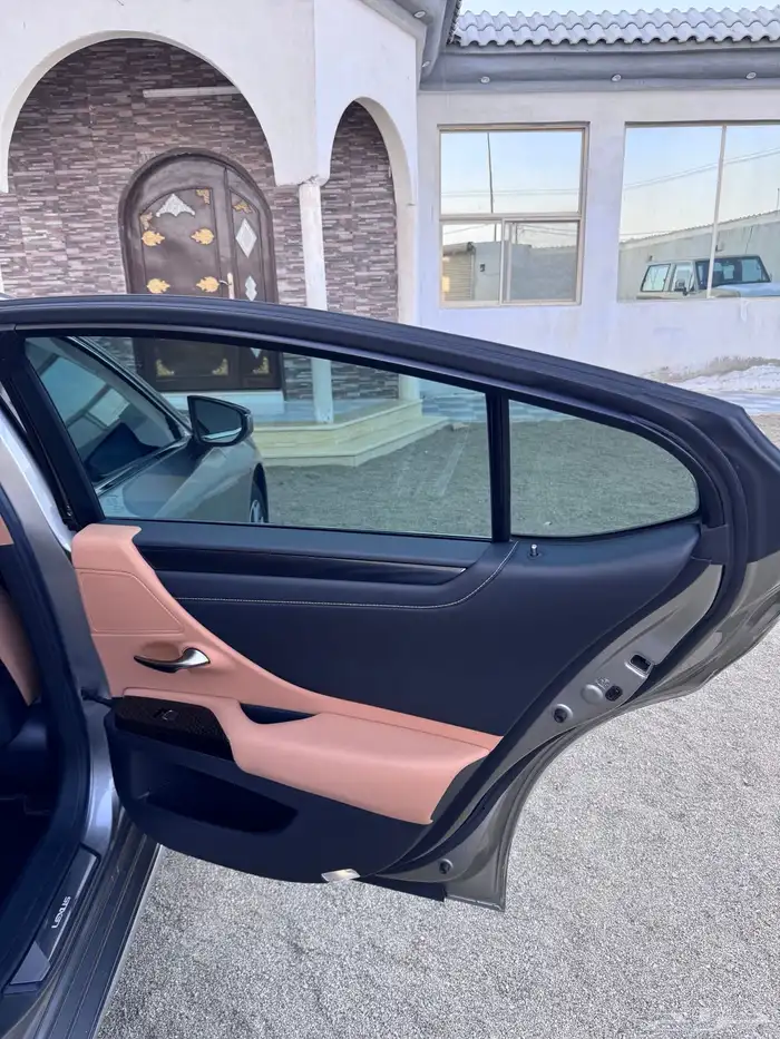 لكزز ( 350 شبه الاصفار ) 98