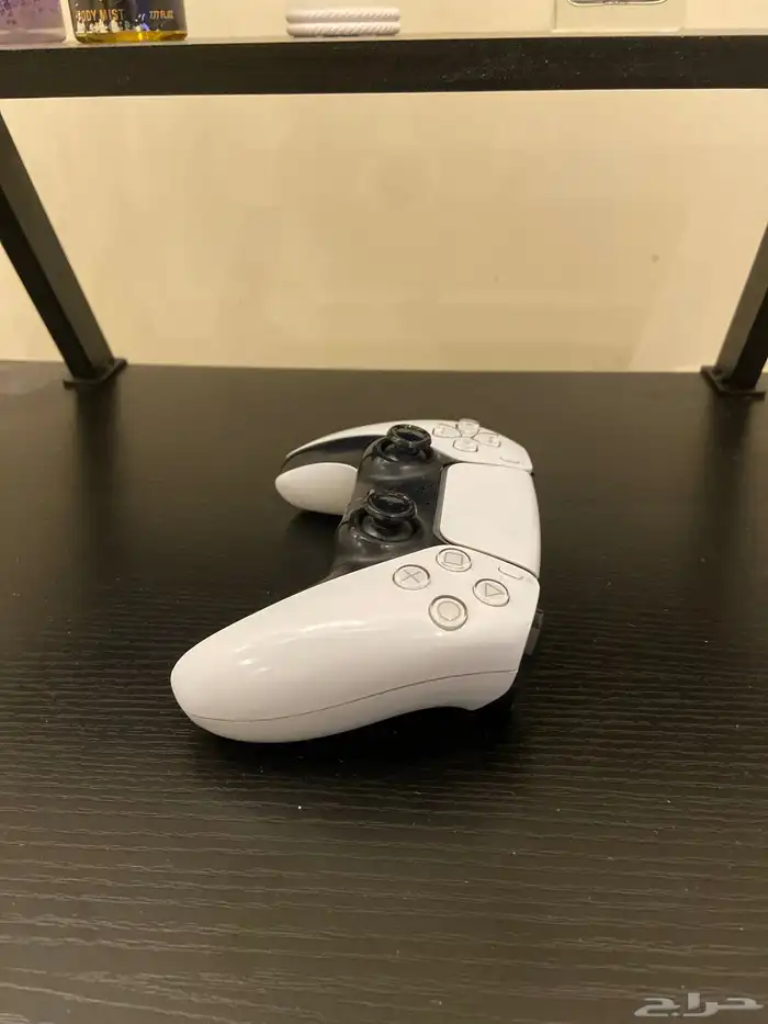 قير سوني فايف مستخدم سليمه مافيها اي شي من كل النواحي 2