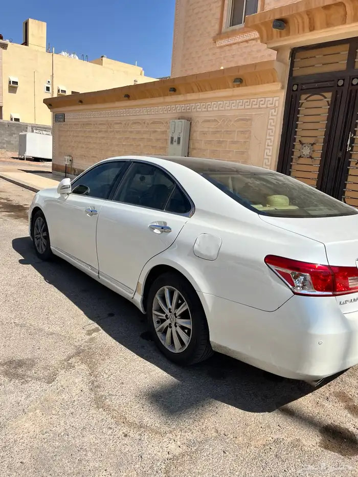 لكزس es3502012 8