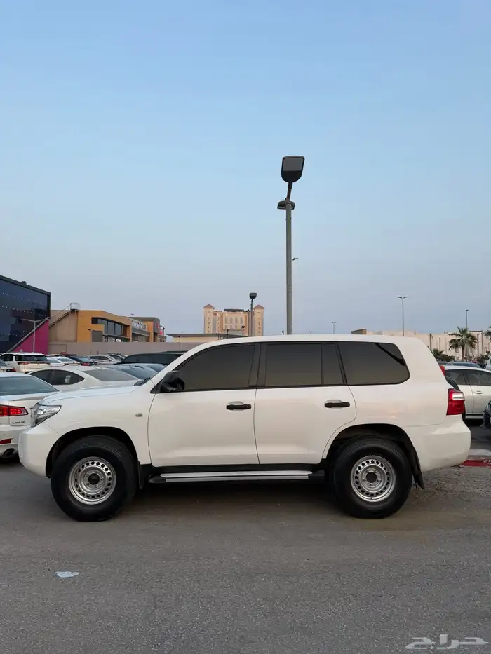 لاندكروزر 2013 2