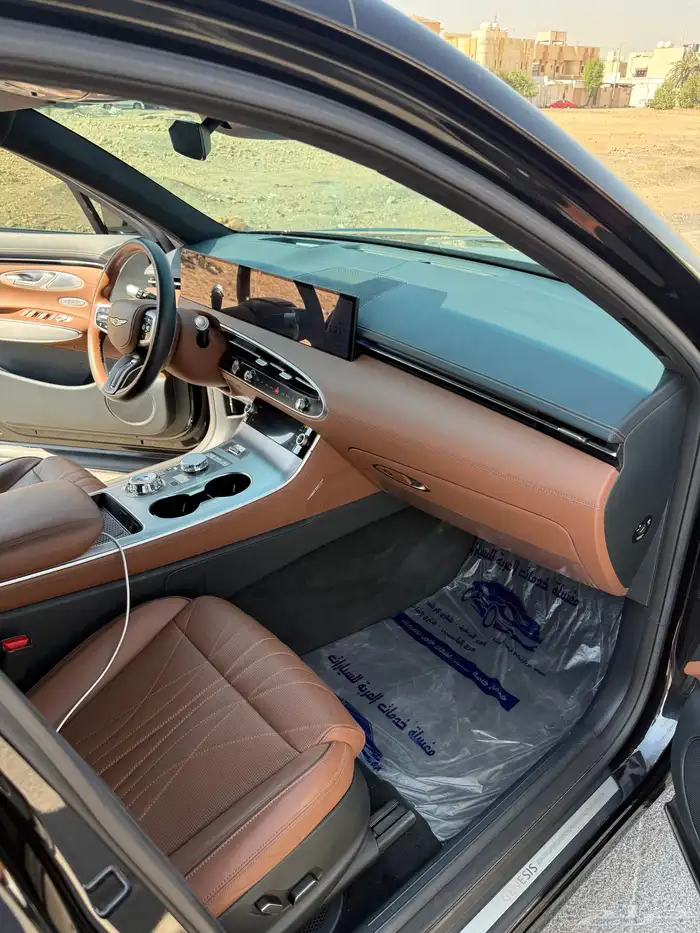 جيب جنسس GV70 4