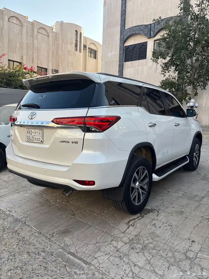 فورتشنر 2017 فل كامل ممشى 190 الف VX SR5 V6 السعر لقطة 23
