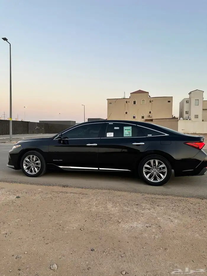 للبيع افالون اسود تورنق 2022 6