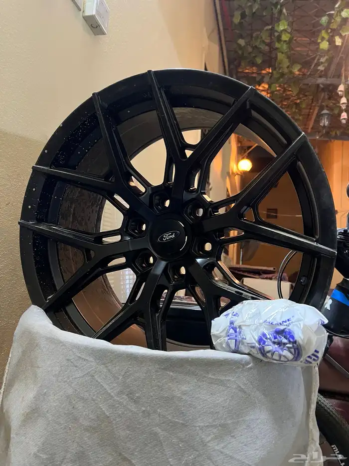 جنوط مقاس 20 يركب على فورد F150 1