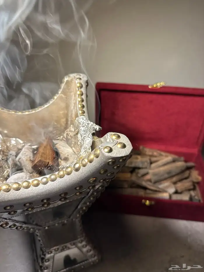 عود صندل طبيعي بسعر مميز في بيشة 0