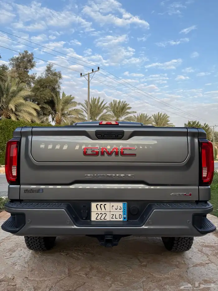 سييرا AT4 نظيف رمادي 56