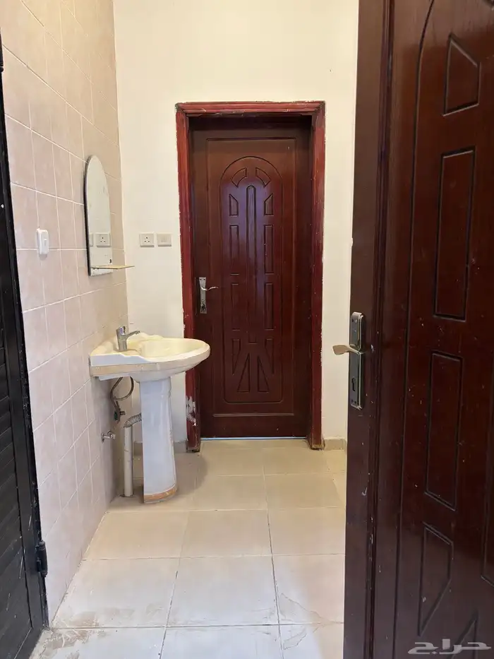 للبيع شقق تمليك مجدده حي الريان ب 350 الف 2