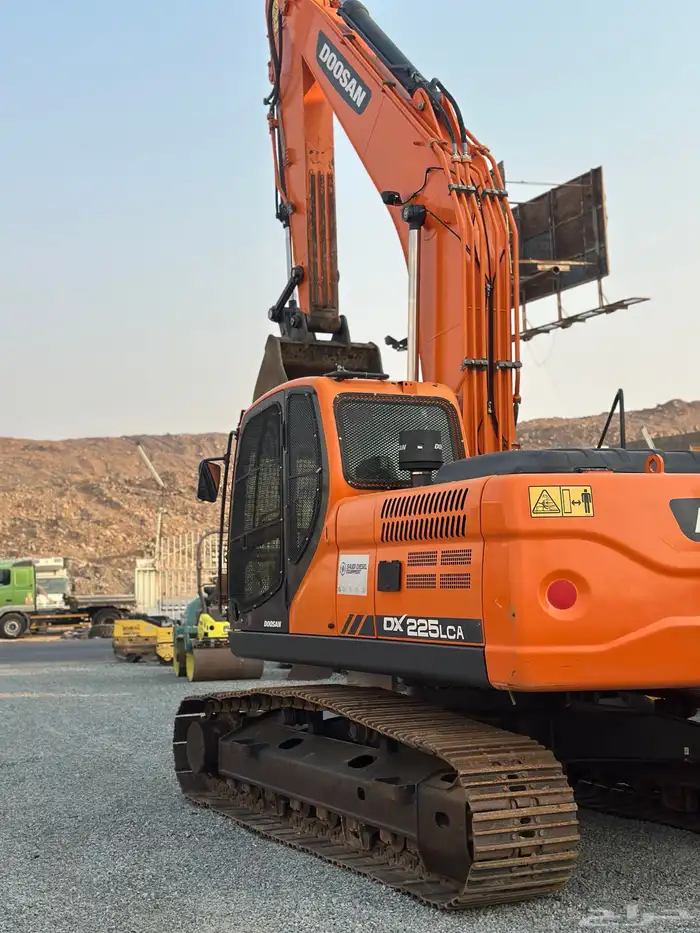 بوكلين دوسان مقاس 225 كوري سعودي ديزل موديل 2021 0