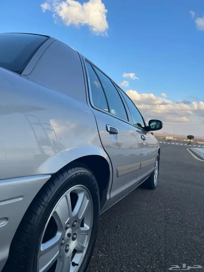 فورد فكتوريا 11 بودي ومحركات بلد 17