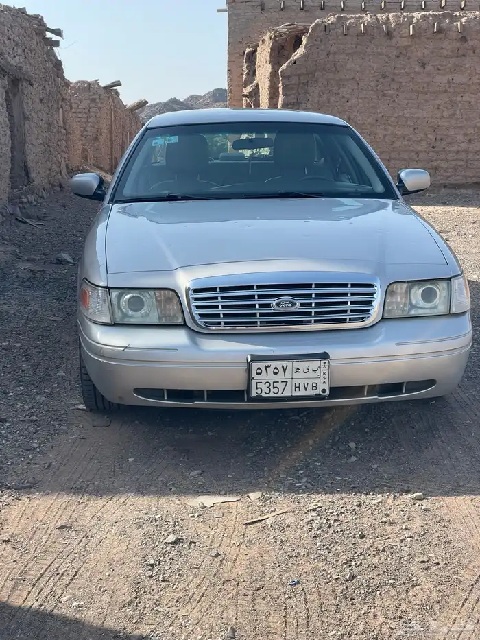 فورد فكتوريا 11 بودي ومحركات بلد 3