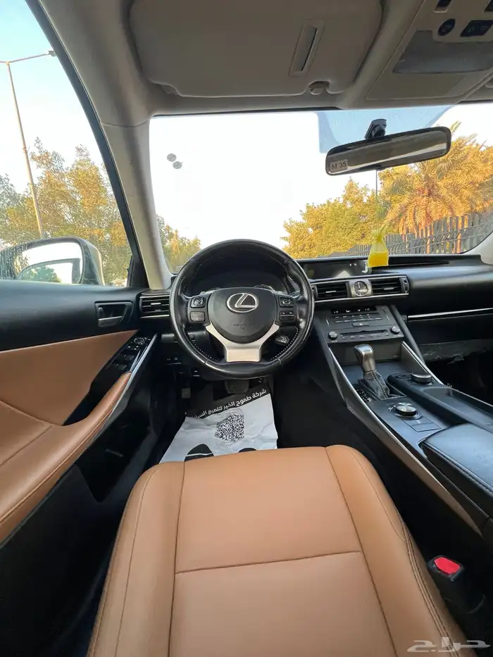 لكزس lS 300 2020 سعودي 17