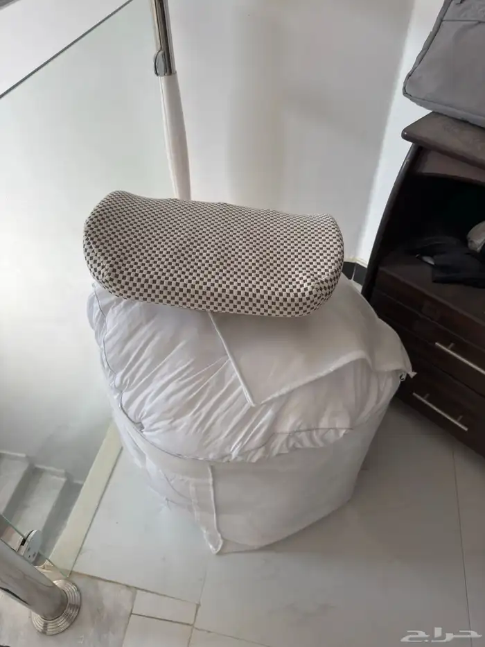 لباد سرير ومخدة كرسي للظهر 0