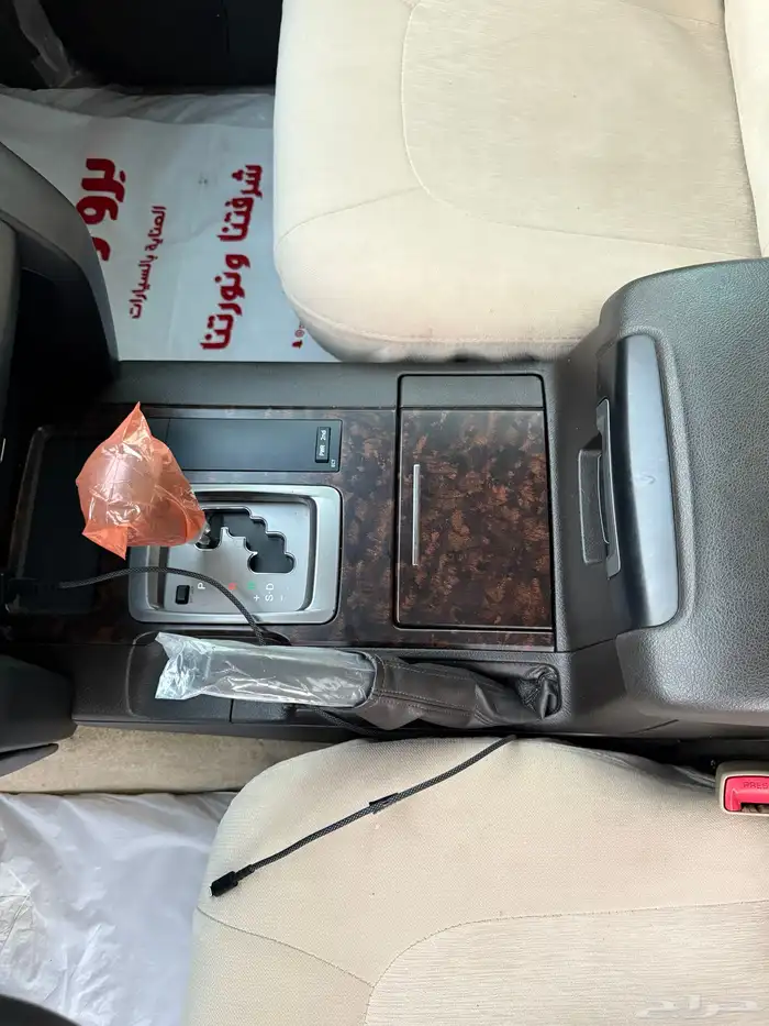 جيب لاندكروزر 2011((مخزن )) 38