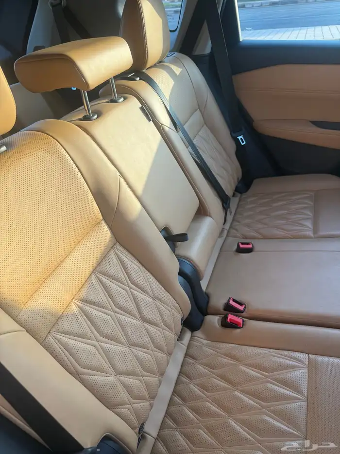 نيسان إكس تريل فل كامل سقف اسود جلد جملي 29