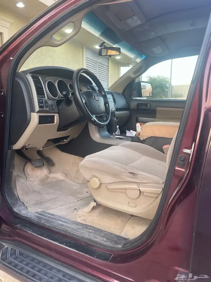 تويوتا سكويا 2010 11