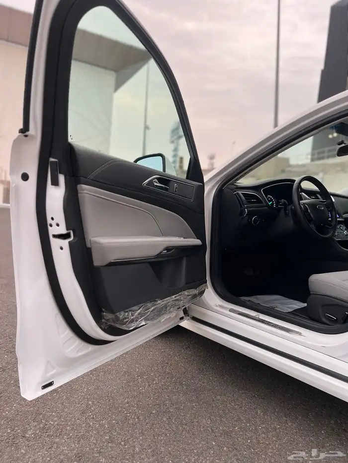 فورس تورس 2022 ابيض مخزن 29