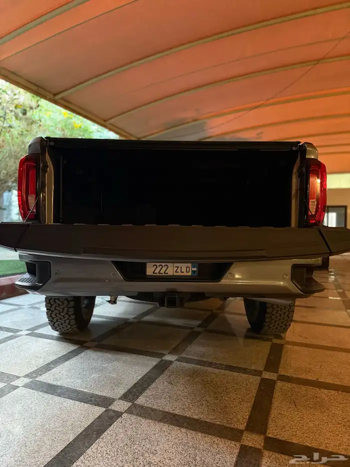 سييرا AT4 نظيف رمادي 9