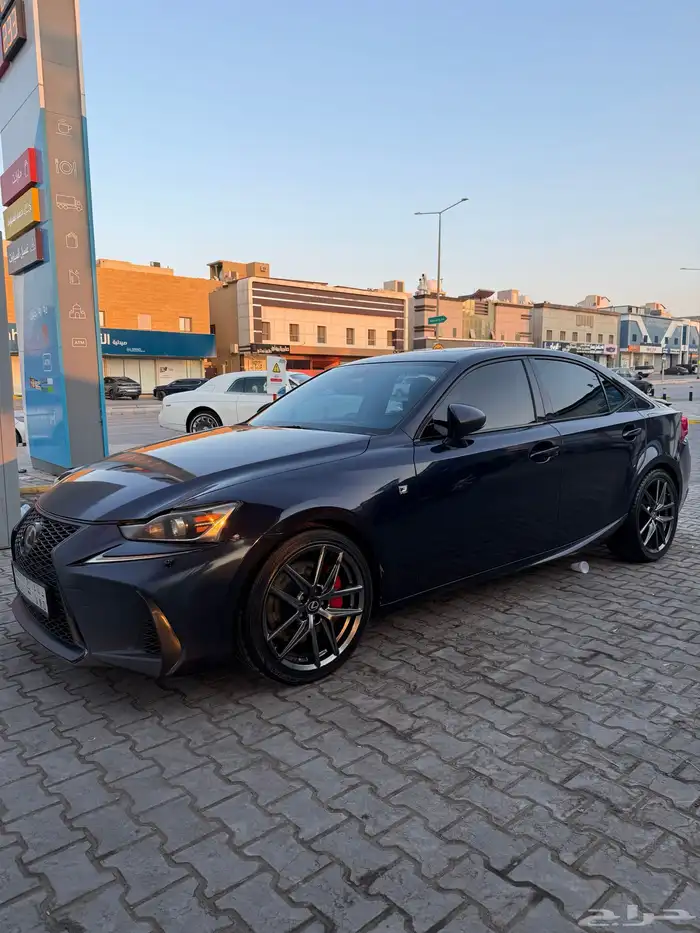 لكزس IS350 4