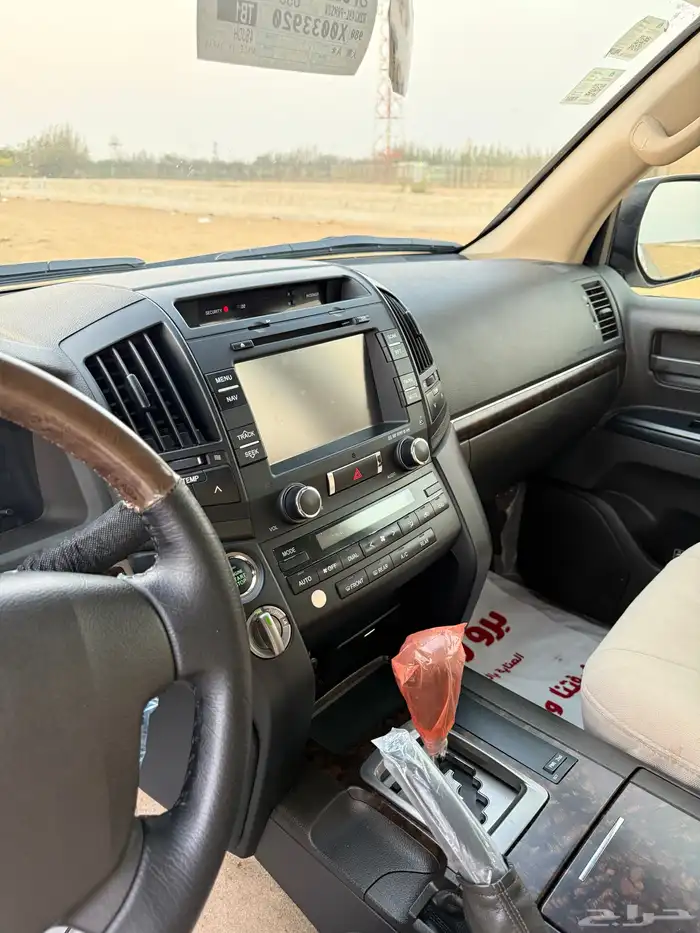 جيب لاندكروزر 2011((مخزن )) 36