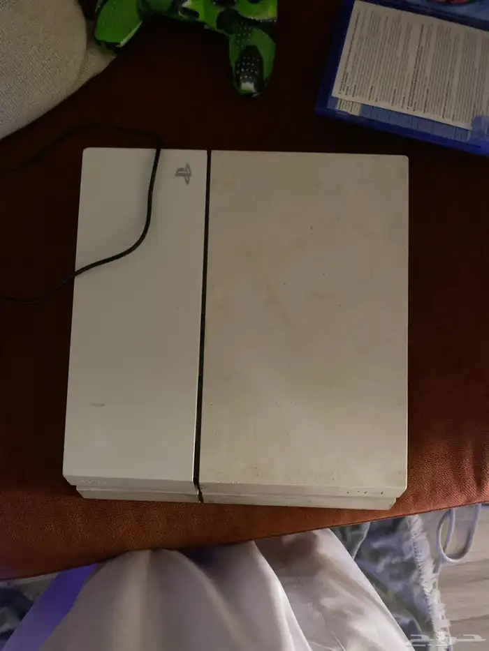 سوني 4 مع يدين مع شريط ماين كرفت 2