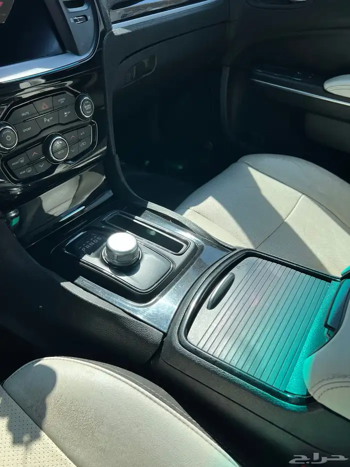 للبيع كرايزلر 2018 - C300s 22