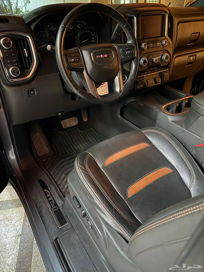 سييرا AT4 نظيف رمادي 25