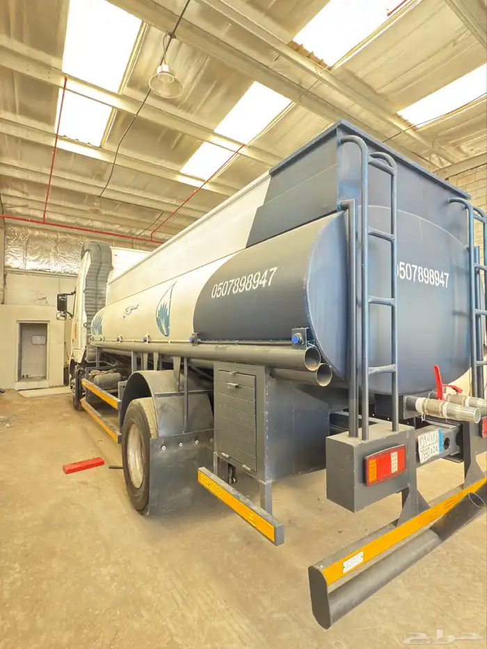 للبيع صهريج فولفو عايدي موديل 2003 6