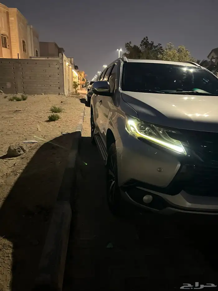 متسوبيشي مونتيرو فل 10