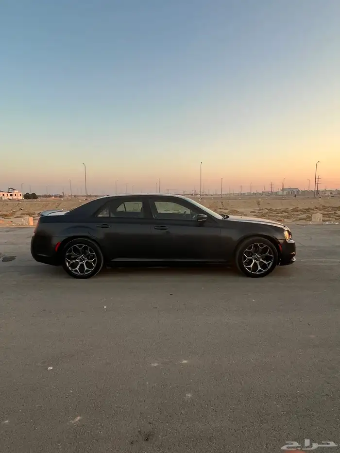 للبيع كرايزلر 2018 - C300s 7