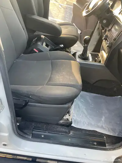 وانيت مهانيدرا 2022 ديزل قير اوتامتيك للبيع او الايجار index