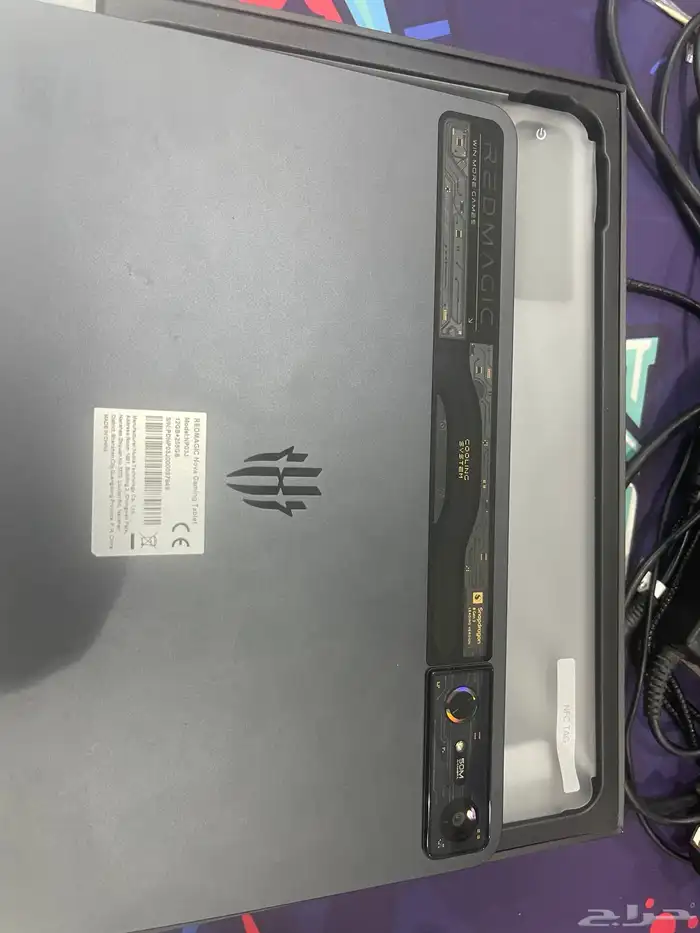 ريد ماج red magic مع شاحنة صارله شهر عندي 0