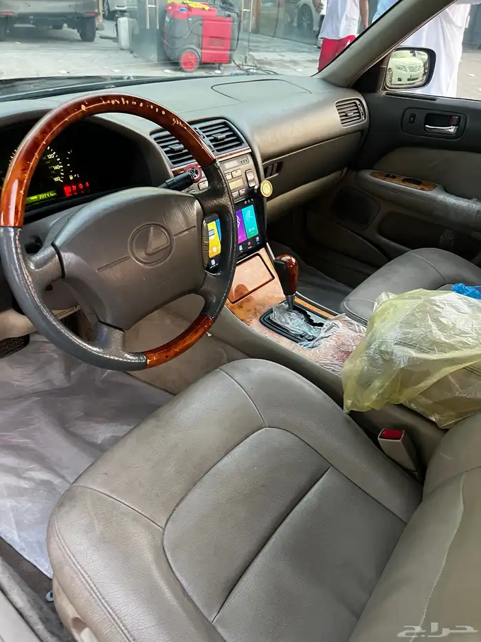 لكزس 400 اقبل بدل 8