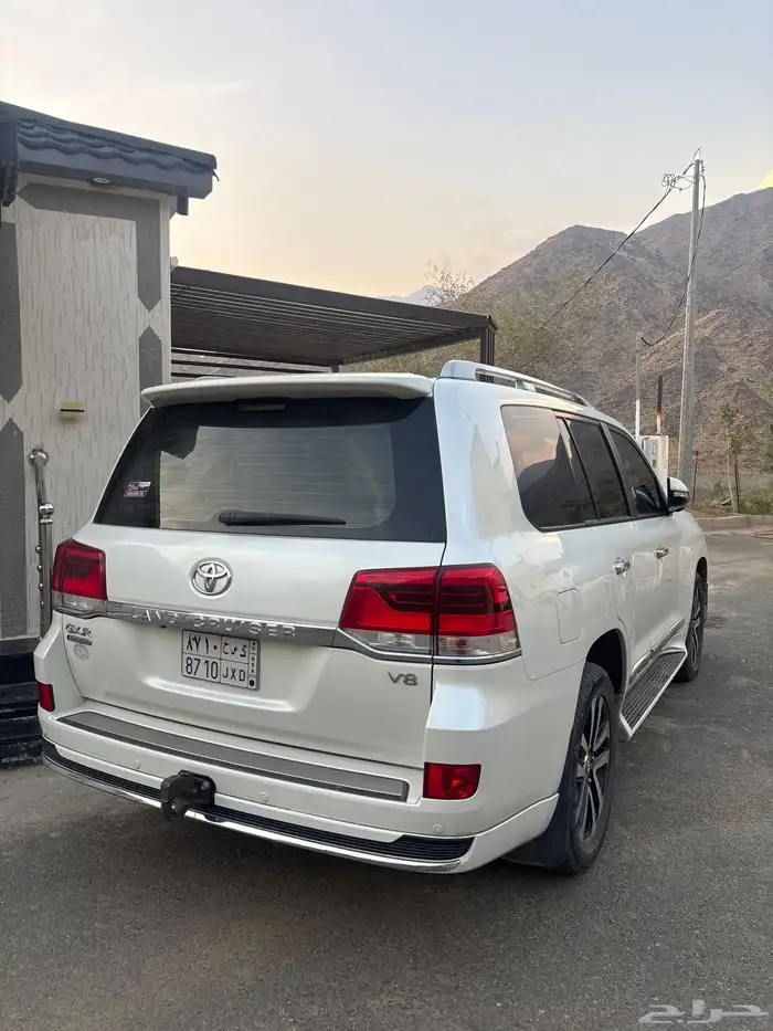 لاند كروزر 2019 فل الفل 0