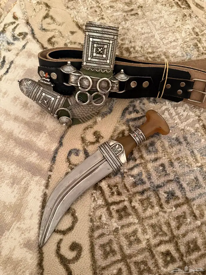 خنجر زراف مطرح ثلاث   تم البيع 5