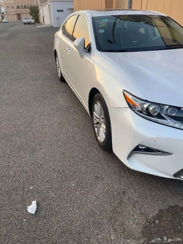 لكزس ES 350 نظيفه جدا 2