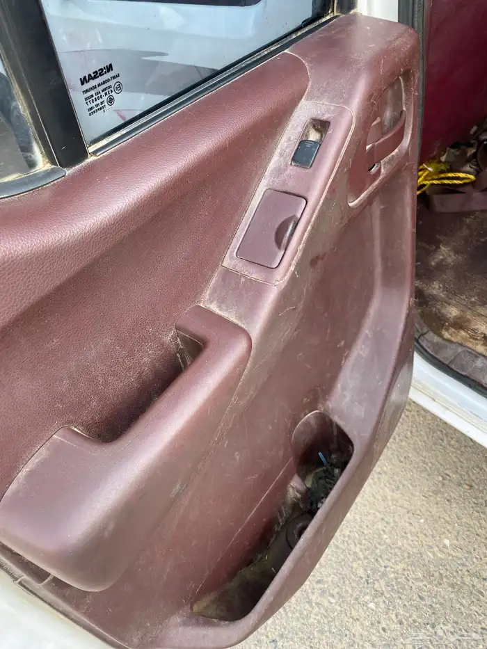 البيع نفار مديل12 ماشي 300 وشوي 20