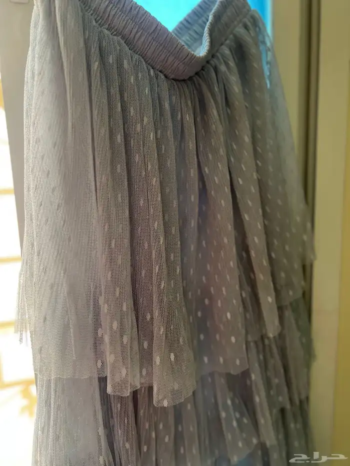 فساتين وجزم بأسعار مناسبه 25