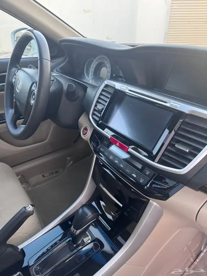 هوندا اكورد ( فل كامل نظيف ) 71