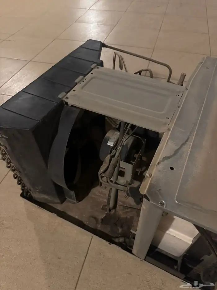 عندي مكيف للبيع شركه LG 2