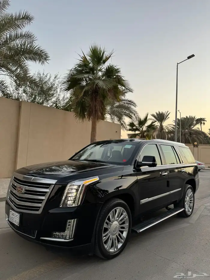 اسكاليد 2015 قصير سعودي اعلى فئه بحالة الوكاله 20