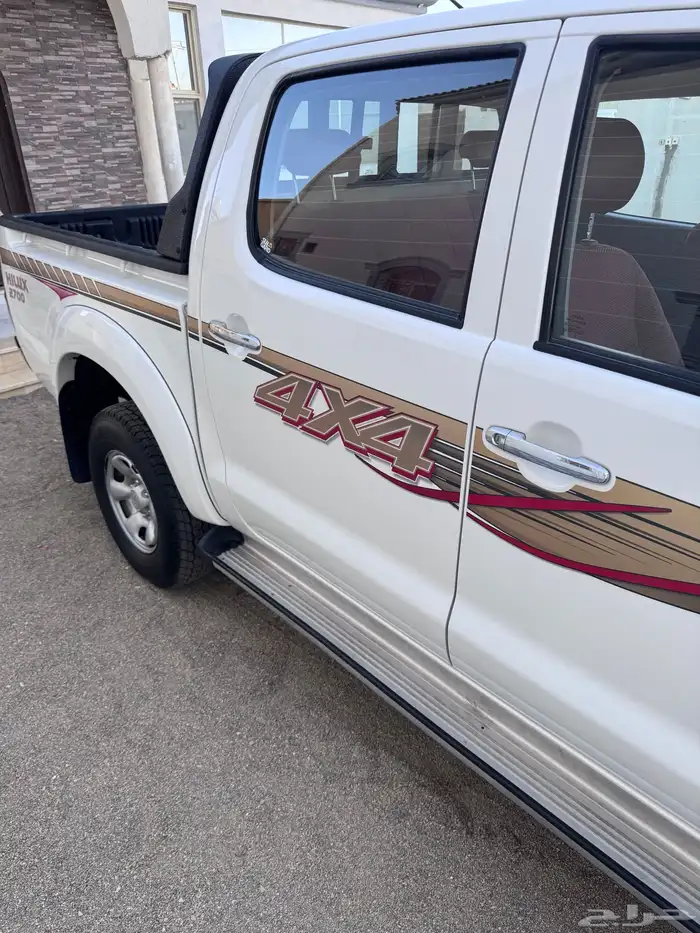 هايلوكس ( مخزن بريمي ) 67