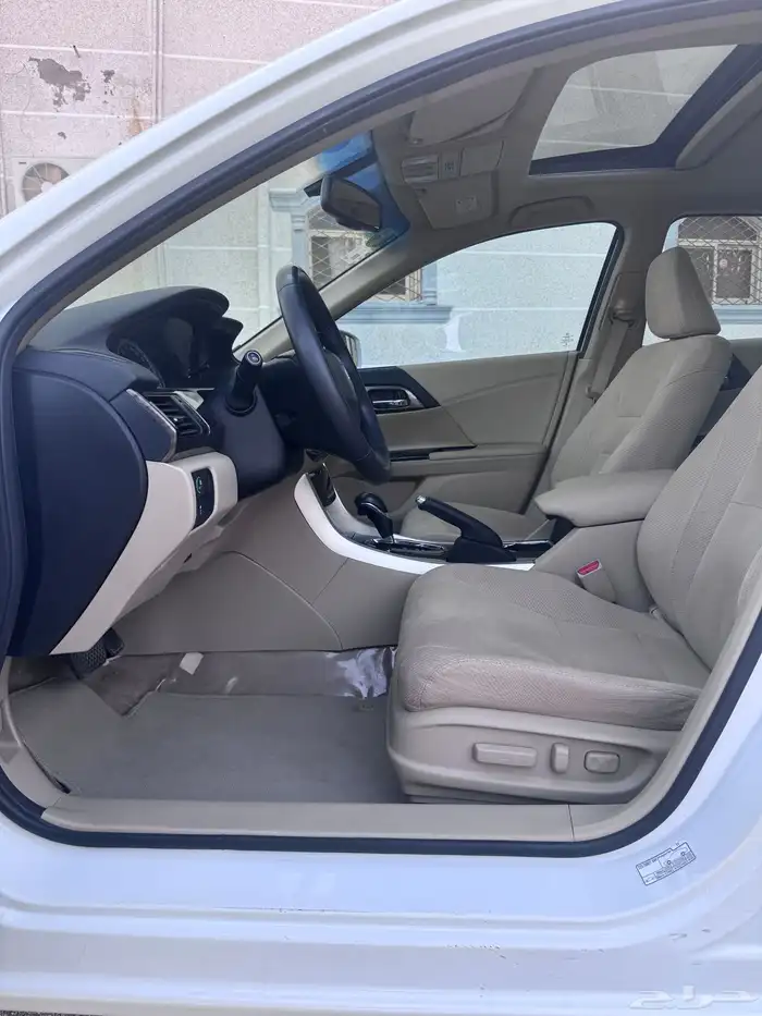 هوندا اكورد ( فل كامل نظيف ) 79