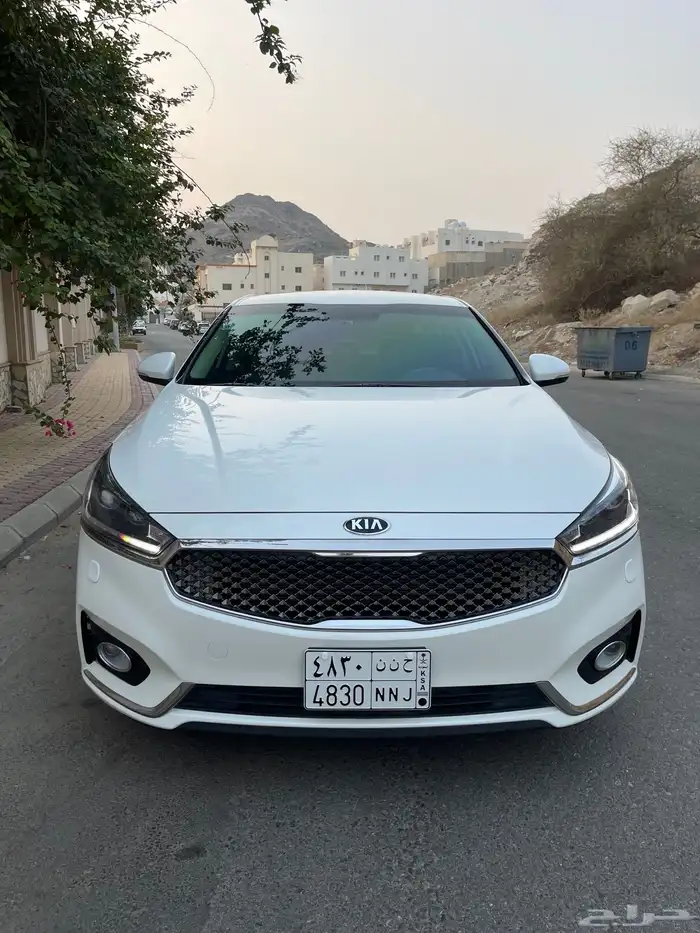 كيا كادينزا 2018 شبه الاصفار 1